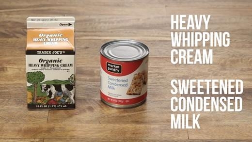 
	
	2 nguyên liệu: kem sữa béo và sữa đặc có đường